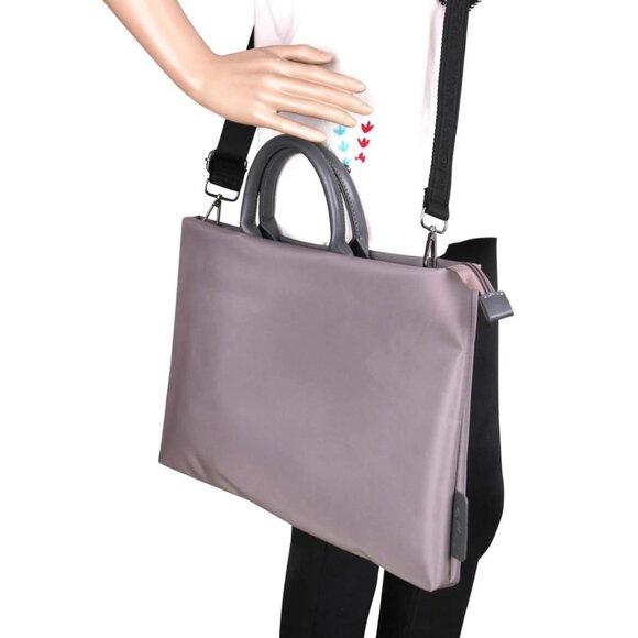 MONTANA WEST Gray 15" Waterproof Laptop Bag & Pouch NWT - Picture 2 of 9